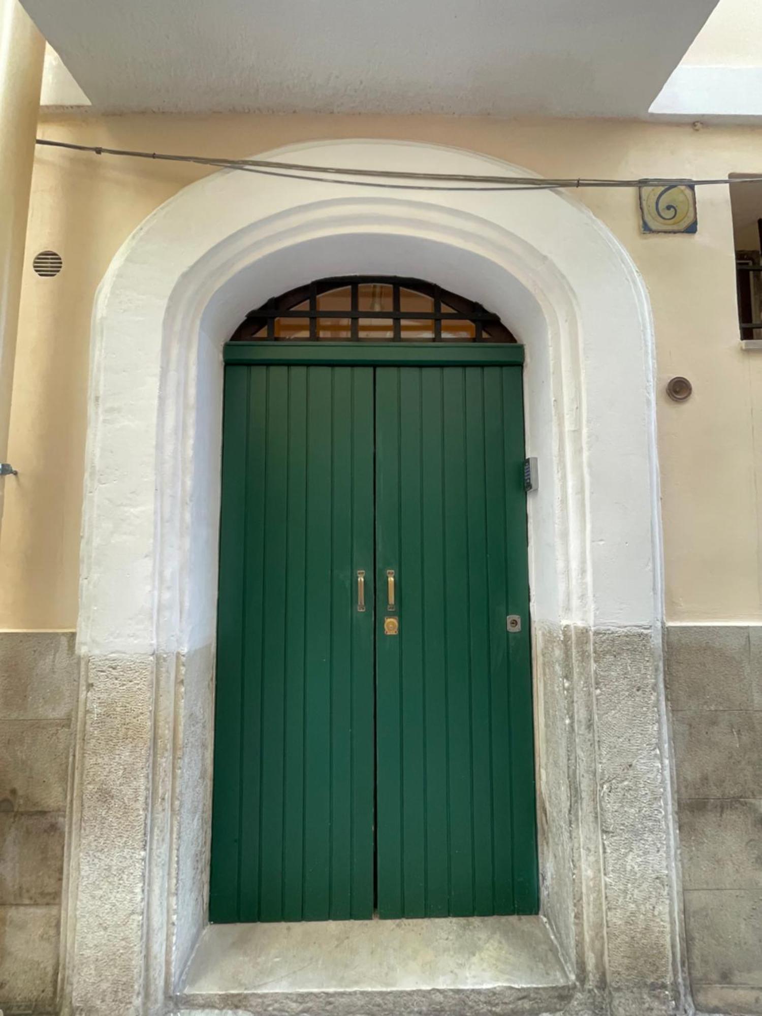 Il Serafino Holiday Suites Bari Dış mekan fotoğraf